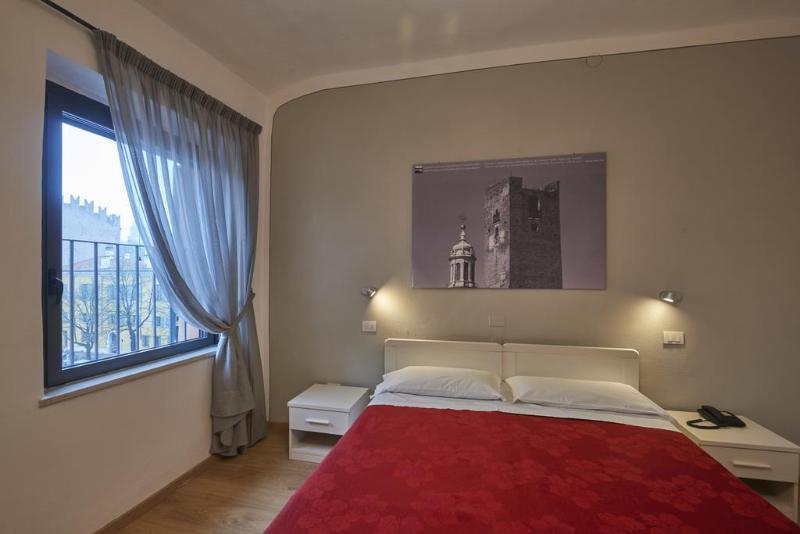 Due Guerrieri Mantova Hotel Exterior photo